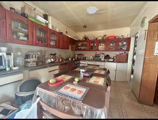 3 BEDROOM HOUSE FOR SALE IN VANDERBIJLPARK CW 5